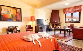 Kaimak Mountain Lodge